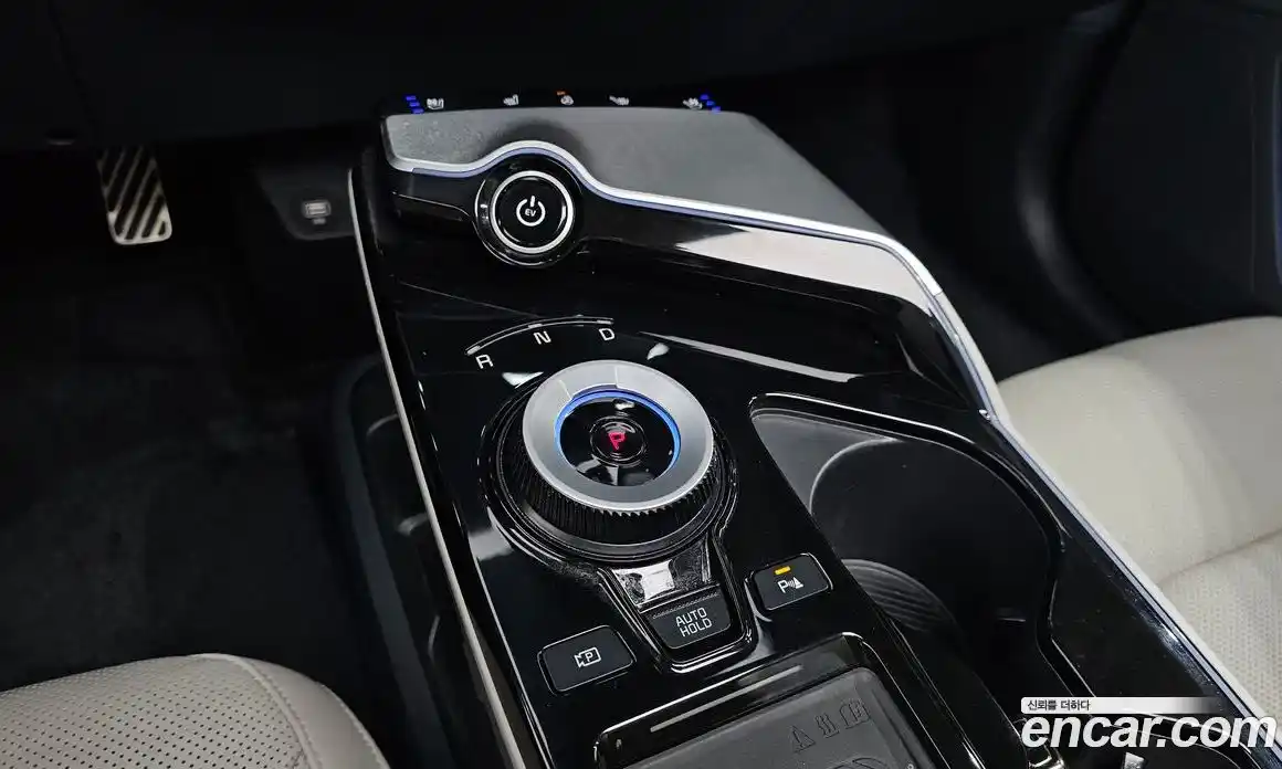 Kia EV6 2023 0.1 Автомат в Москве № 798030, фото 9