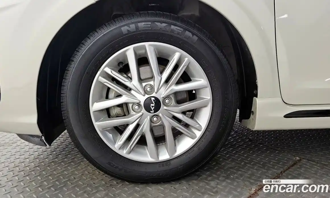 Kia Morning 2023 1.0 Автомат в Москве № 798422, фото 5