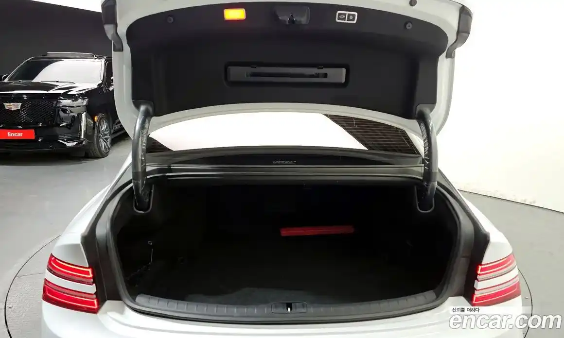Genesis G80 2024 2.5 Автомат в Москве № 798642, фото 19