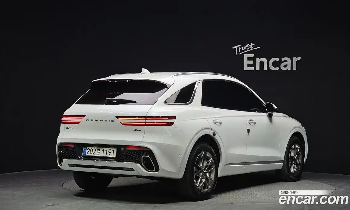 Genesis GV70 2024 2.5 Автомат в Москве № 798730, фото 2