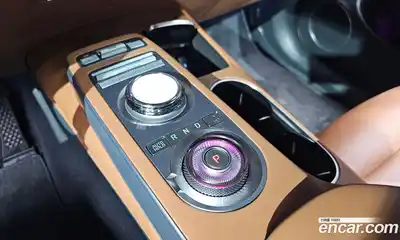 Genesis GV70 2024 2.5 Автомат в Москве № 798730, миниатюра 9