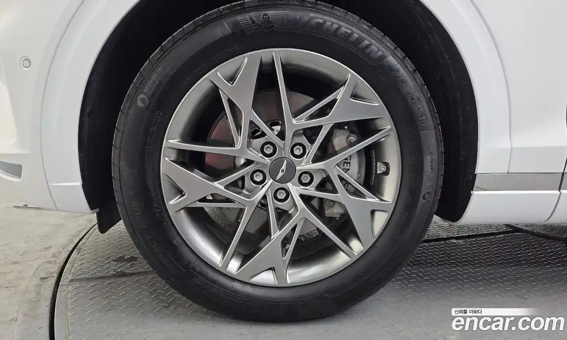 Genesis GV70 2024 2.5 Автомат в Москве № 798737, фото 5