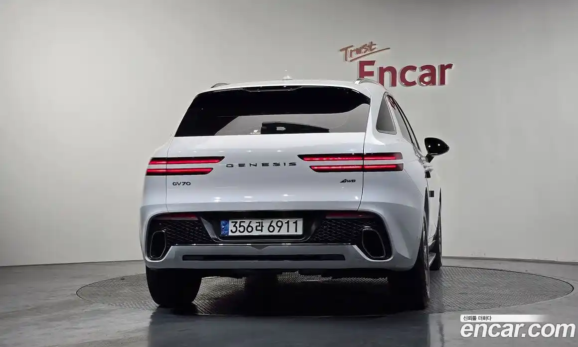 Genesis GV70 2022 2.5 Автомат в Москве № 798841, фото 3