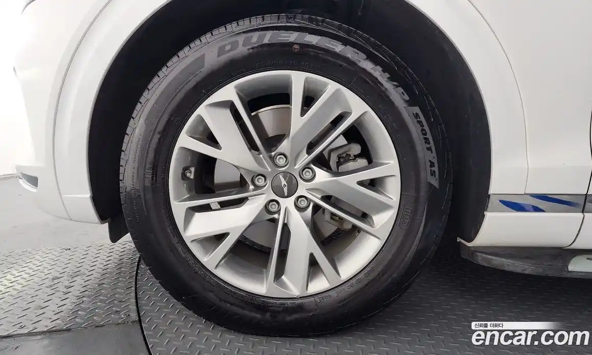 Genesis GV70 2022 2.5 Автомат в Москве № 798841, фото 4