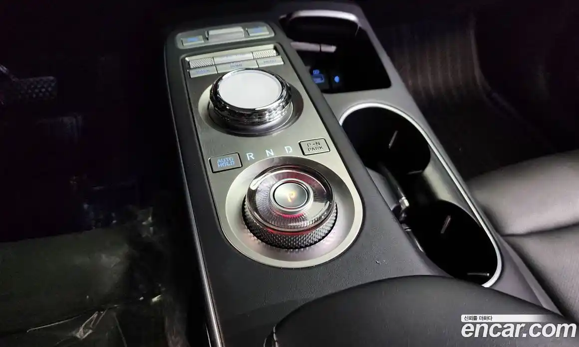 Genesis GV70 2022 2.5 Автомат в Москве № 798841, фото 8