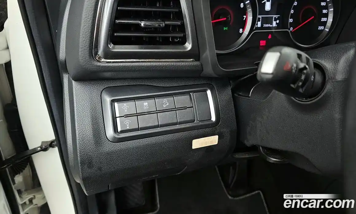 SsangYong TIBOLI 2022 1.5 Механическая в Москве № 798923, фото 16