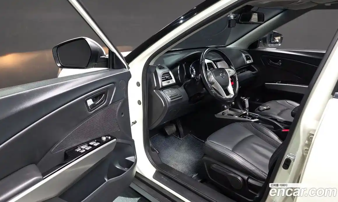 SsangYong TIBOLI 2015 1.6 Автомат в Москве № 799136, фото 11