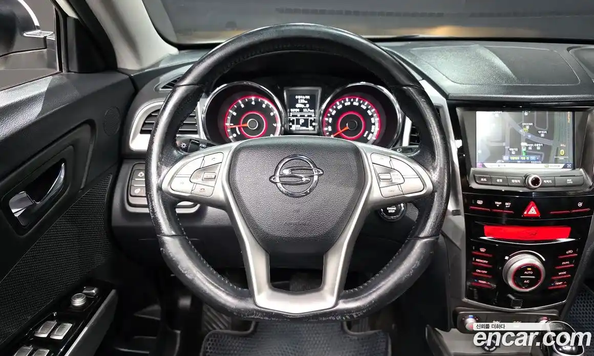 SsangYong TIBOLI 2015 1.6 Автомат в Москве № 799136, фото 13