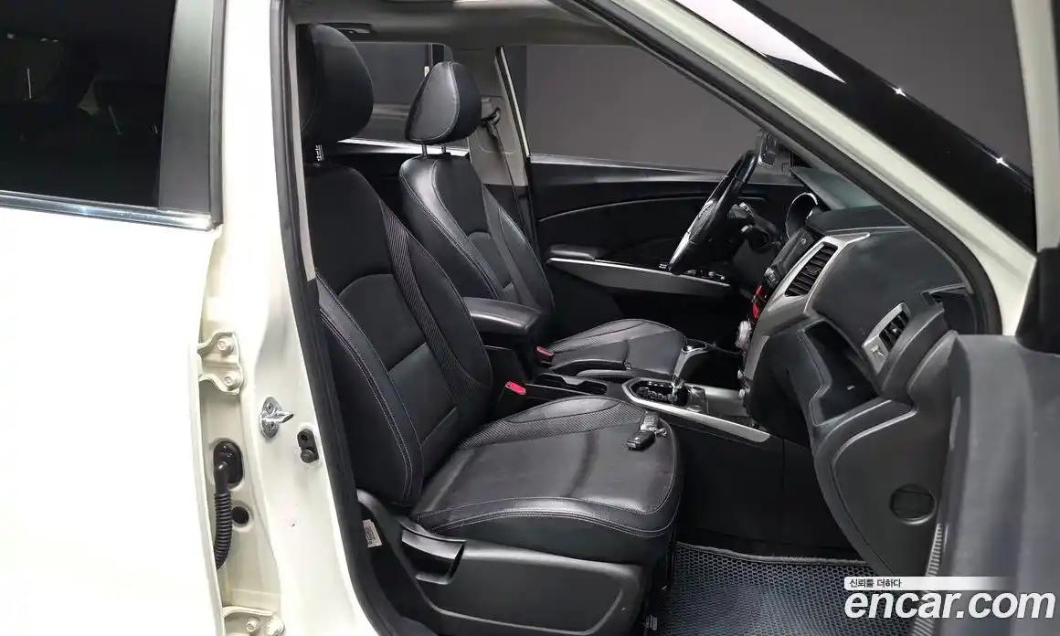 SsangYong TIBOLI 2015 1.6 Автомат в Москве № 799136, фото 10