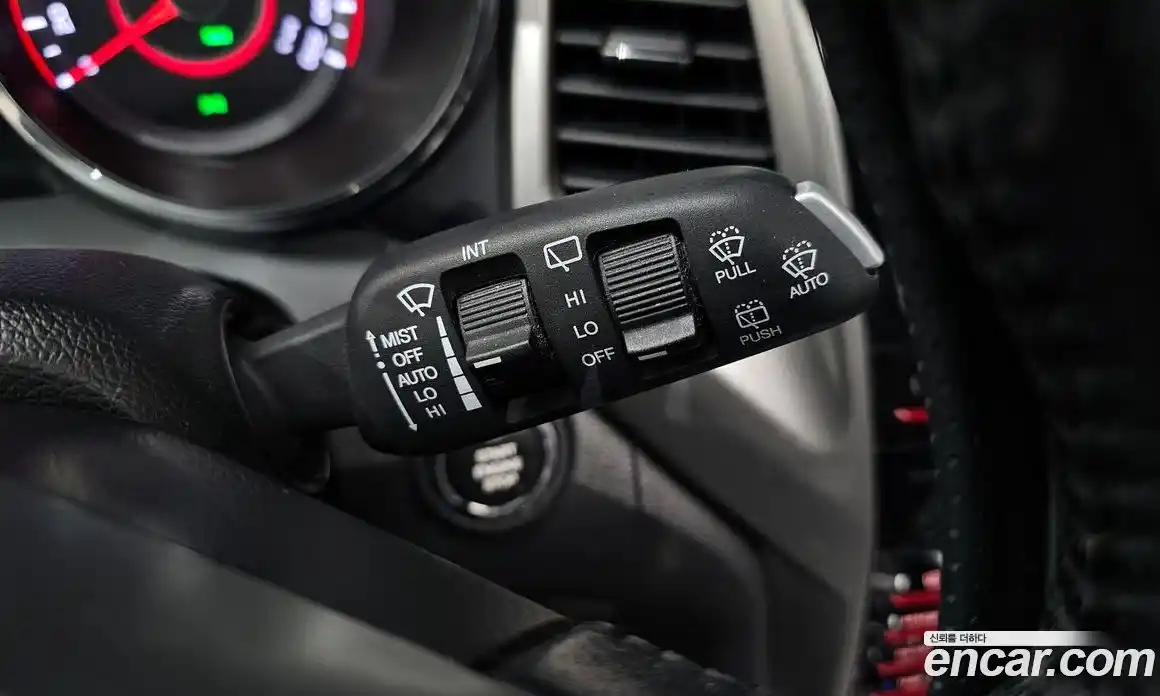 SsangYong TIBOLI 2015 1.6 Автомат в Москве № 799363, фото 18