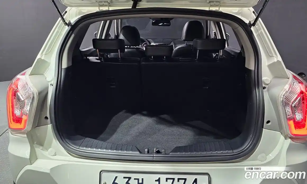 SsangYong TIBOLI 2015 1.6 Автомат в Москве № 799363, фото 20