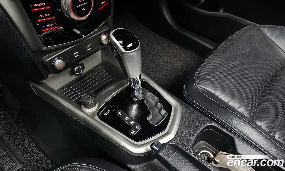 SsangYong TIBOLI 2015 1.6 Автомат в Москве № 799363, фото 9