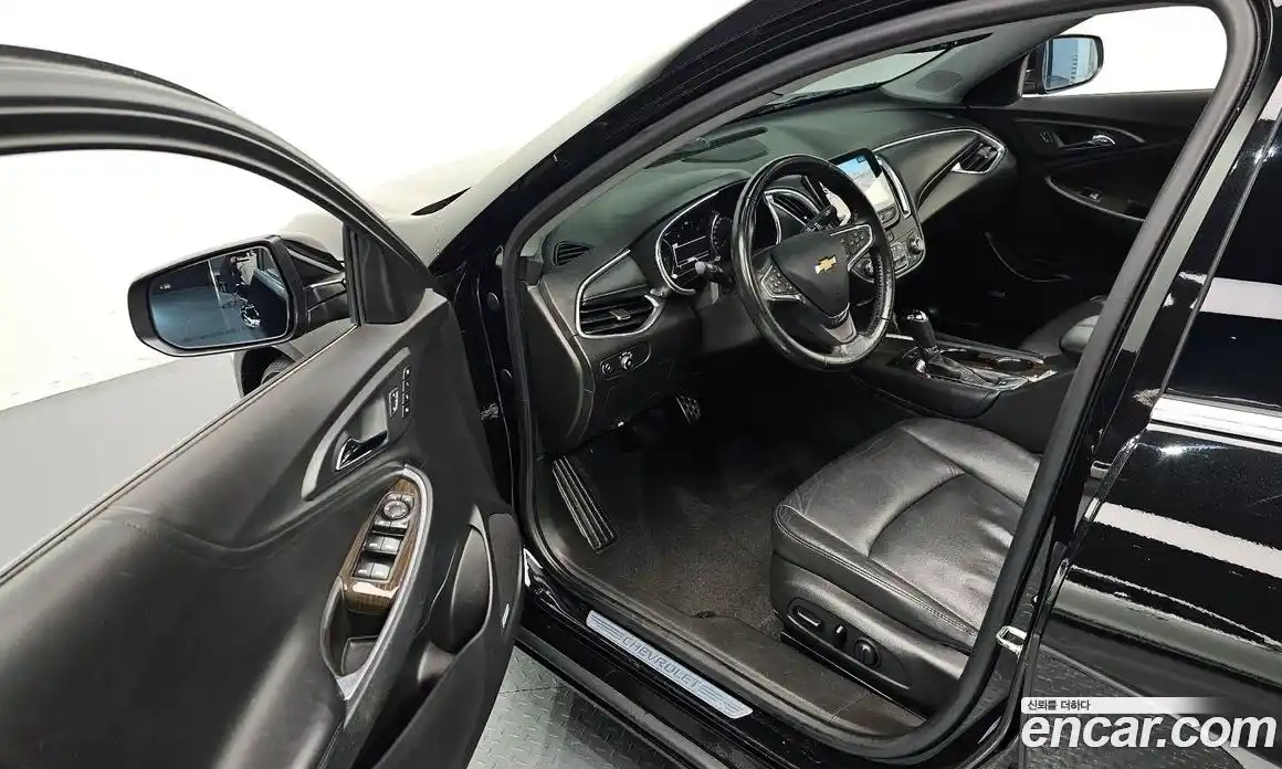 Chevrolet Malibu 2017 2.0 Автомат в Москве № 799783, фото 11