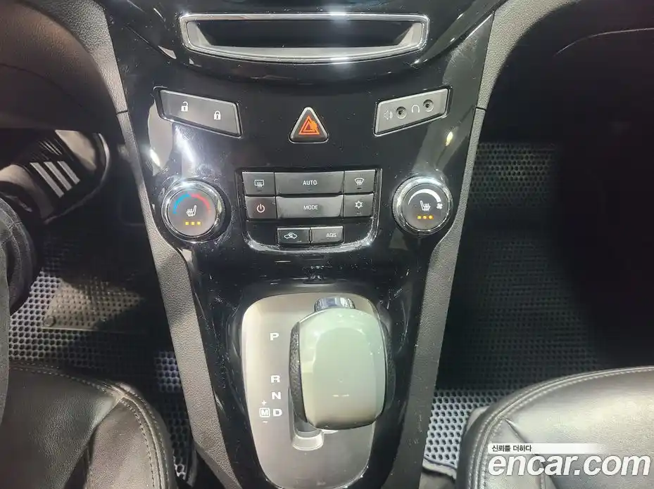 Chevrolet Orlando 2011 2.0 Автомат в Москве № 800048, фото 15