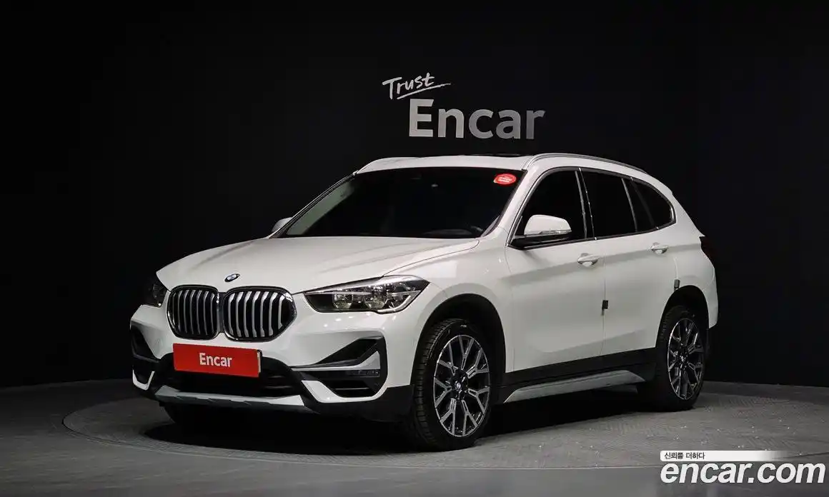 BMW X1 2022 2.0 Автомат в Москве № 800263, фото 1