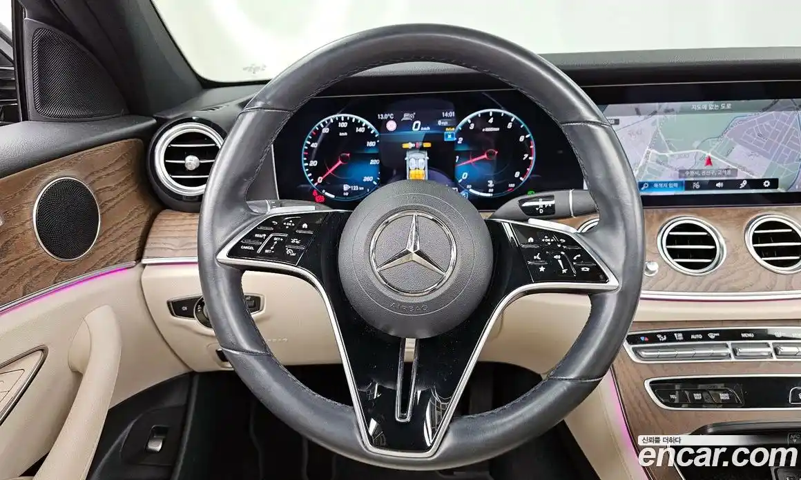 Mercedes-Benz E-Class 2023 2.0 Автомат в Москве № 800916, фото 13