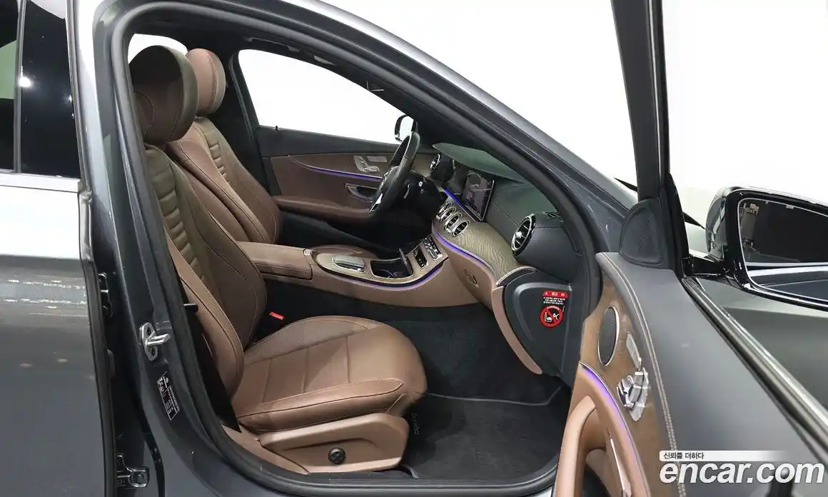 Mercedes-Benz E-Class 2021 2.0 Автомат в Москве № 800925, фото 11