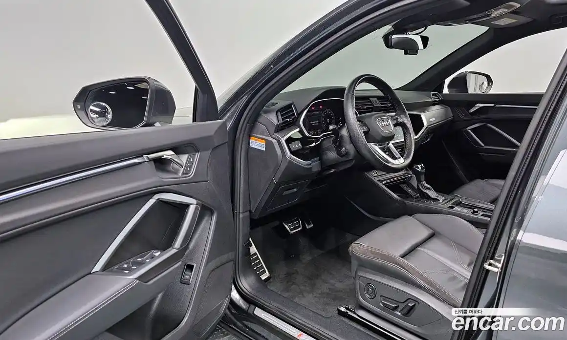 Audi Q3 2022 2.0 Автомат в Москве № 801421, фото 11