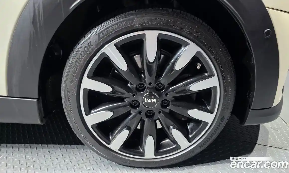 Mini Cooper 2021 2.0 Автомат в Москве № 802273, фото 4