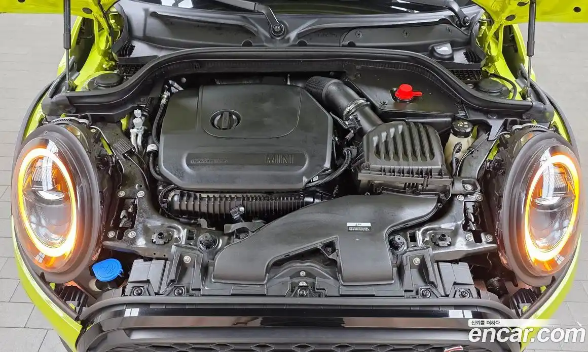 Mini Cooper 2024 2.0 Автомат в Москве № 802291, фото 6