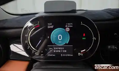 Mini Cooper 2024 2.0 Автомат в Москве № 802291, миниатюра 8