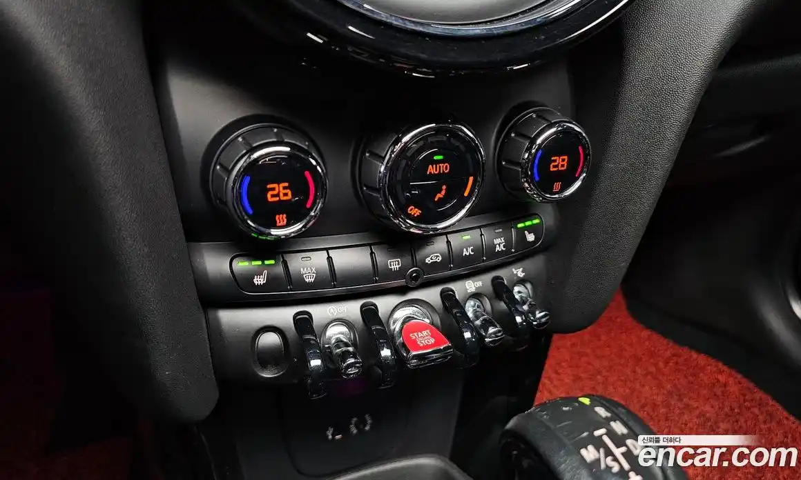 Mini Cooper 2017 2.0 Автомат в Москве № 802337, фото 17