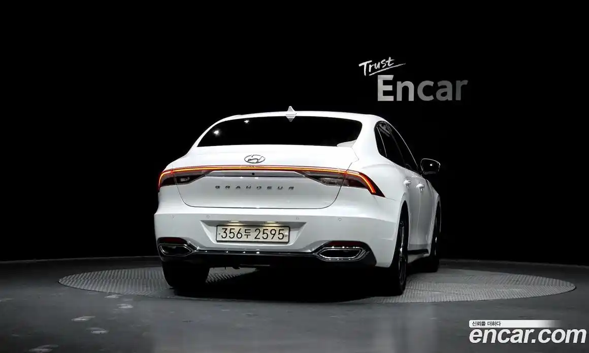 Hyundai Grandeur 2021 2.5 Автомат в Москве № 813565, фото 3