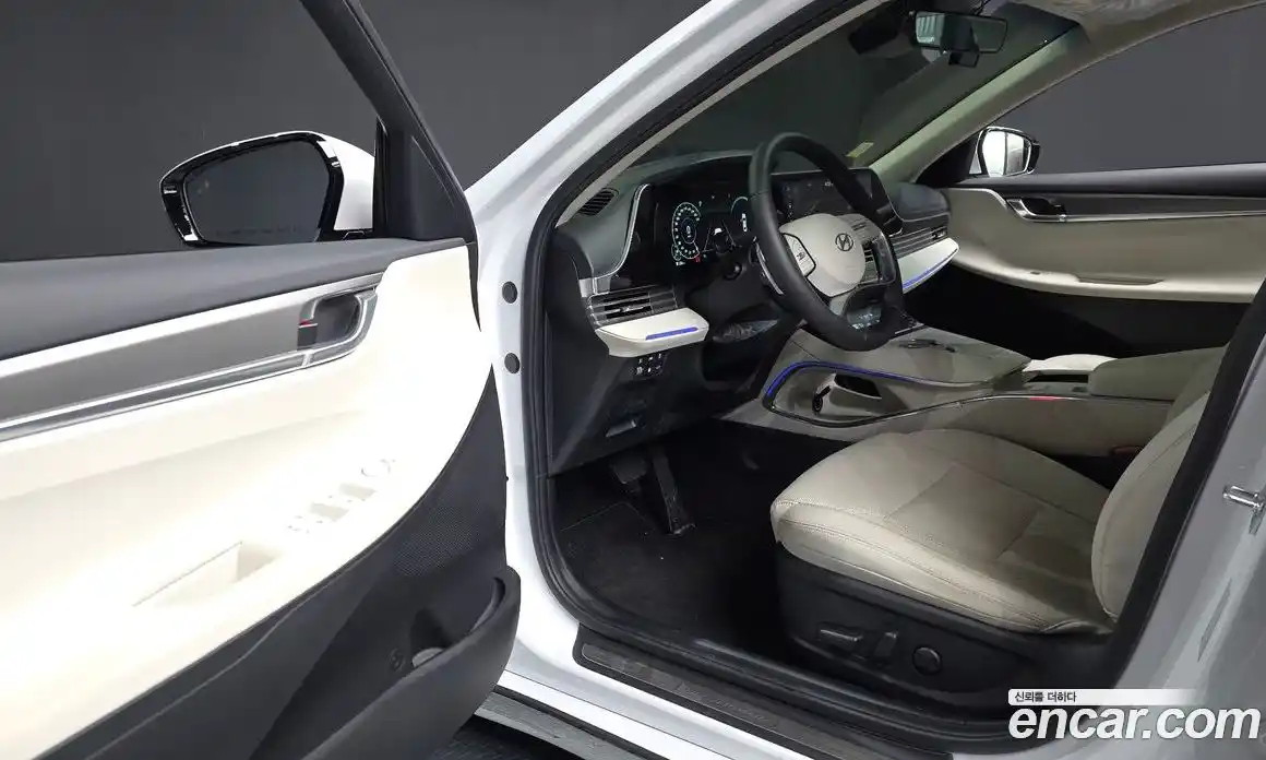 Hyundai Grandeur 2021 2.5 Автомат в Москве № 813565, фото 9