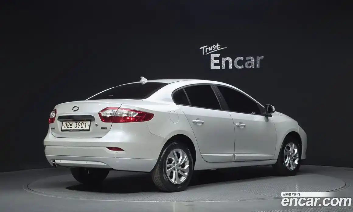 Renault SM3 2018 1.6 гидро в Москве № 814110, фото 2