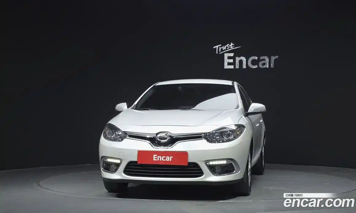 Renault SM3 2018 1.6 гидро в Москве № 814110, фото 3