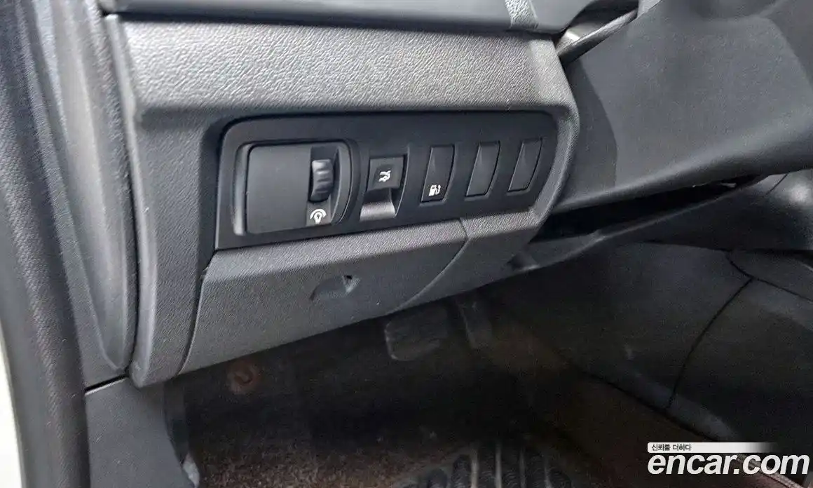 Renault SM3 2013 1.6 Автомат в Москве № 814270, фото 16