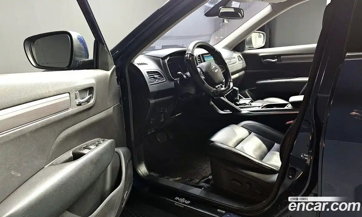 Renault QM6 2017 2.0 Автомат в Москве № 814732, фото 12