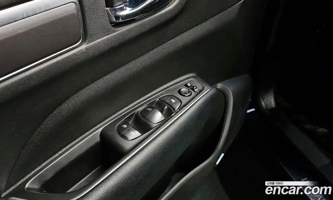 Renault QM6 2017 2.0 Автомат в Москве № 814732, фото 13