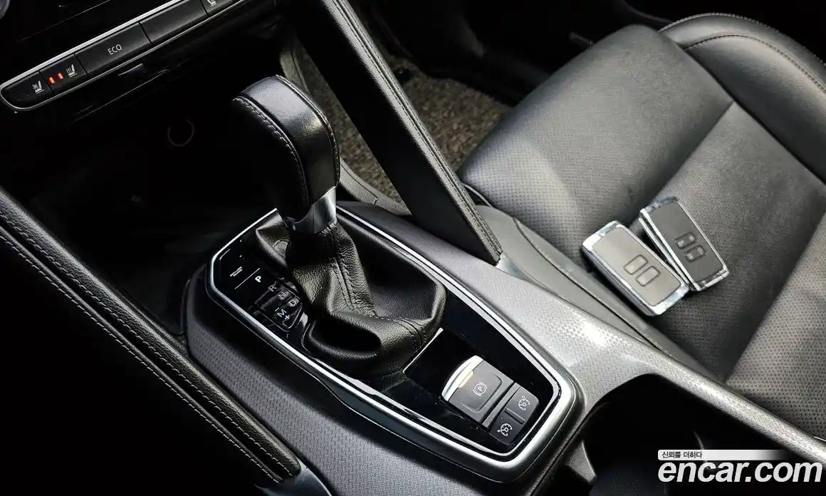 Renault QM6 2017 2.0 Автомат в Москве № 814732, фото 9