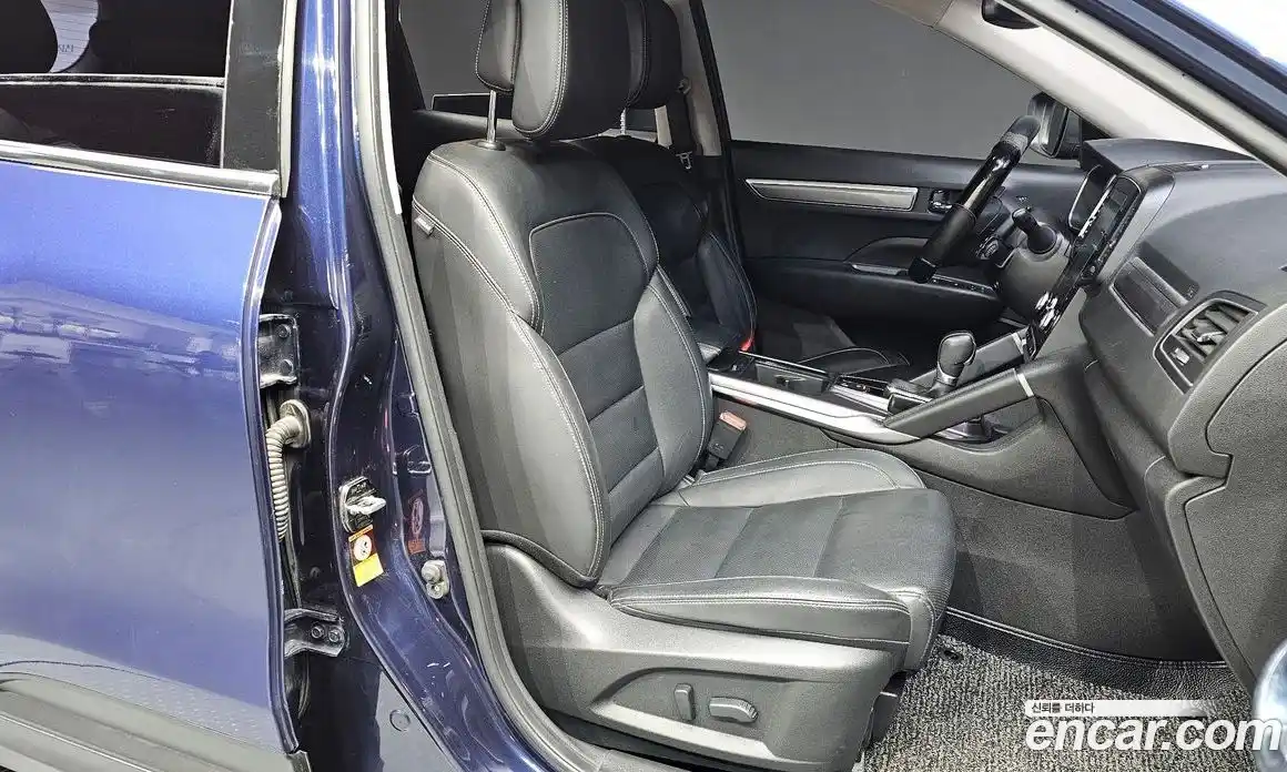 Renault QM6 2017 2.0 Автомат в Москве № 814732, фото 10