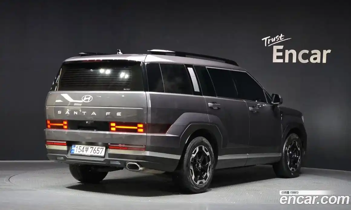 Hyundai Santa Fe 2024 2.5 Автомат в Москве № 814817, фото 2