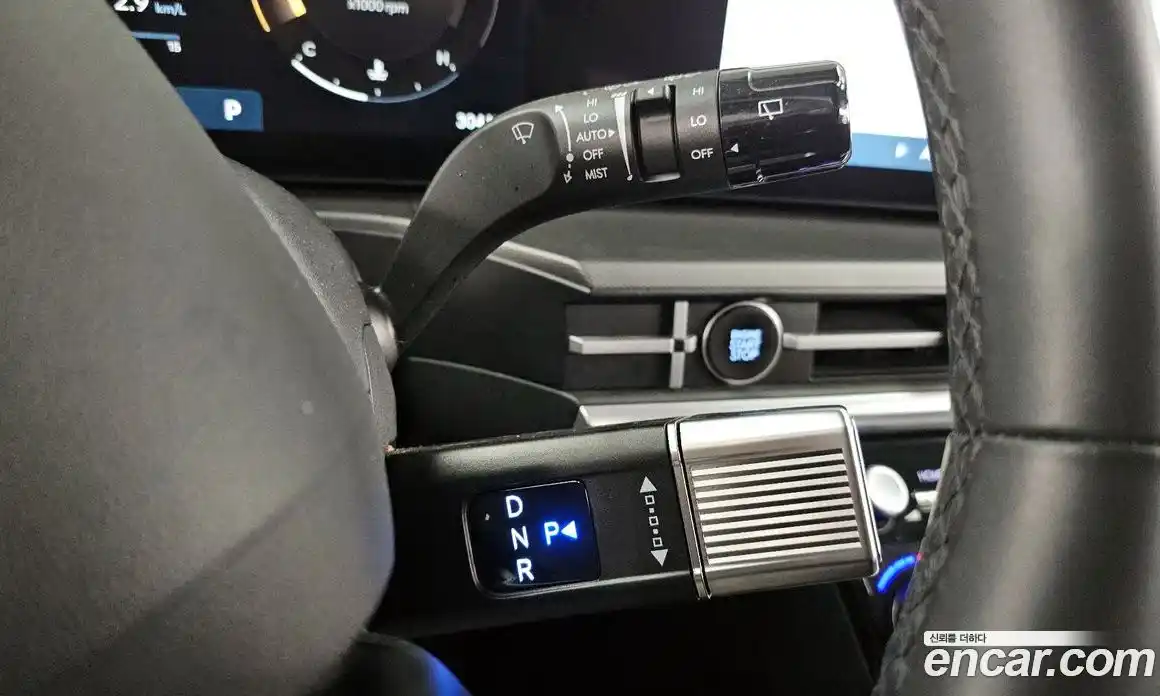 Hyundai Santa Fe 2024 2.5 Автомат в Москве № 814817, фото 9