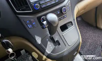 Hyundai Starex 2020 2.5 Автомат в Москве № 815079, миниатюра 9