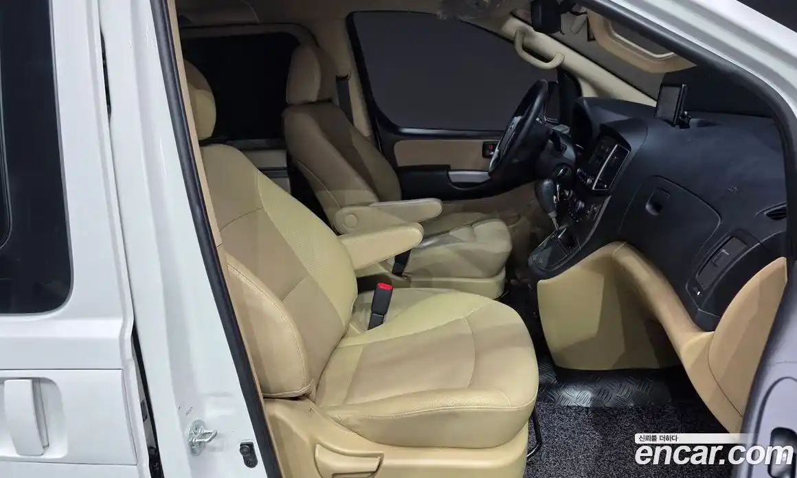 Hyundai Starex 2020 2.5 Автомат в Москве № 815079, фото 10