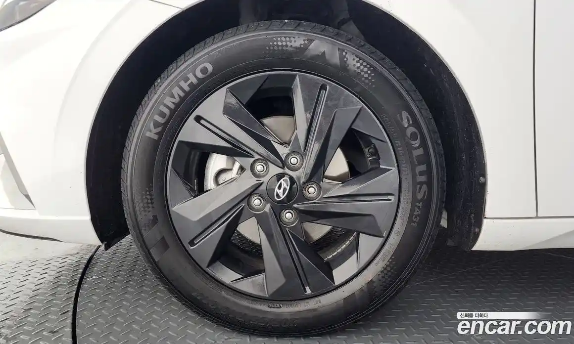 Hyundai Avante 2021 1.6 Автомат в Москве № 815357, фото 4