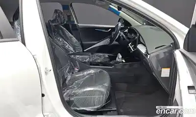 Kia Niro 2026 1.6 Автомат в Москве № 815549, миниатюра 10