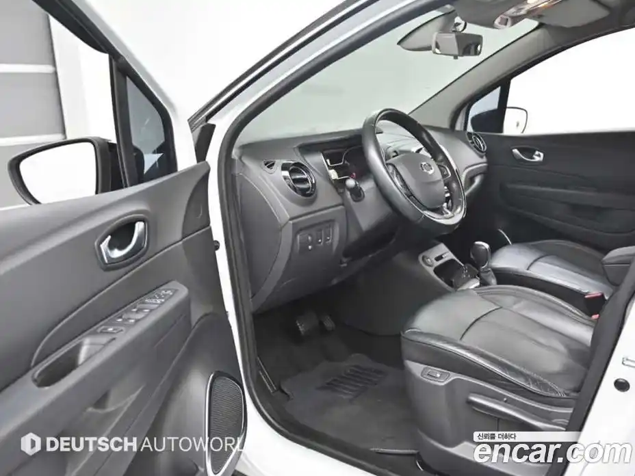 Renault QM3 2019 1.5 Автомат в Москве № 815605, фото 11