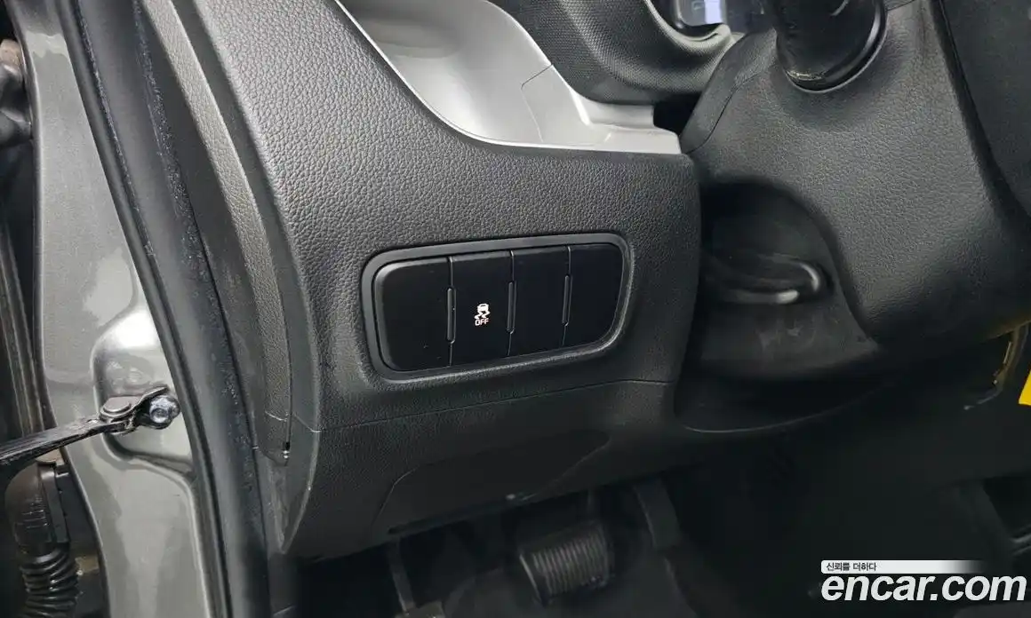 Kia Ray 2022 1.0 Автомат в Москве № 815792, фото 16