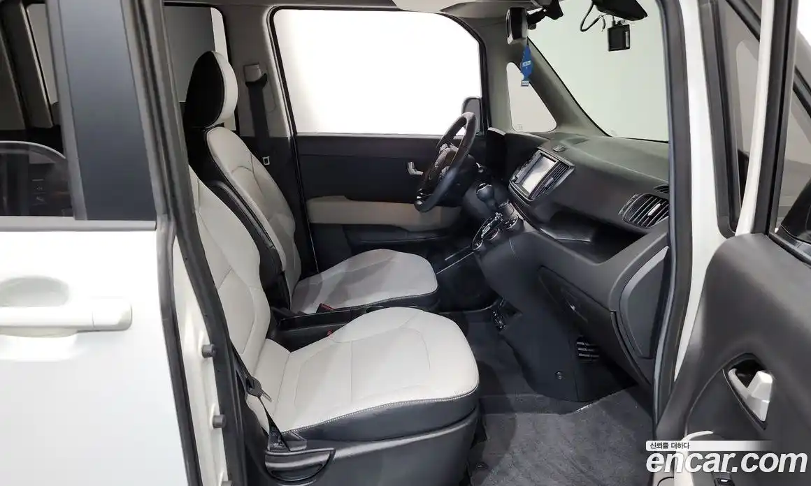 Kia Ray 2024 1.0 Автомат в Москве № 815950, фото 11