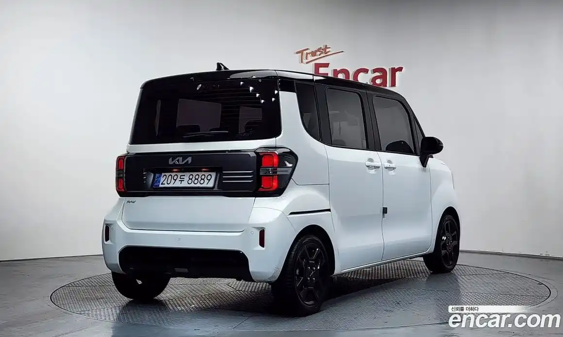 Kia Ray 2024 1.0 Автомат в Москве № 815950, фото 2