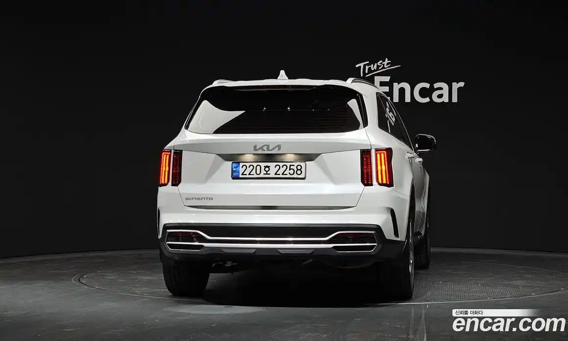 Kia Sorento 2023 2.5 Автомат в Москве № 815984, фото 3