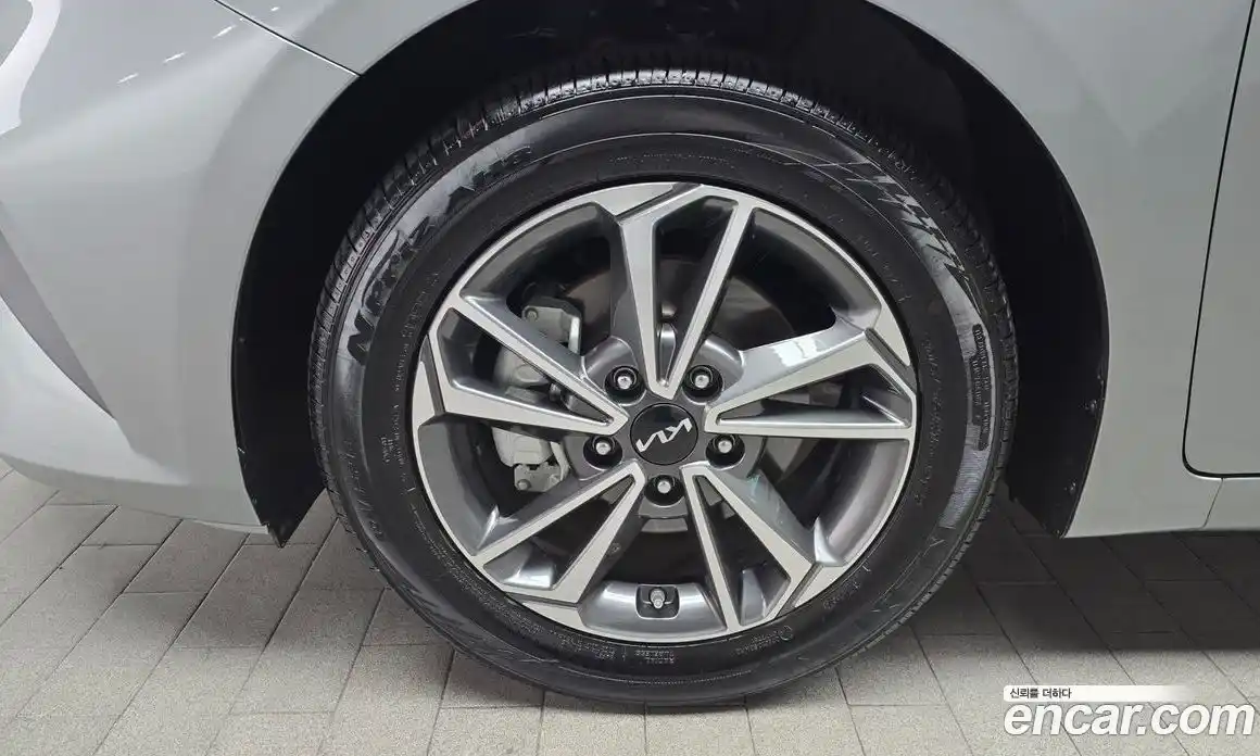 Kia K3 2023 1.6 Автомат в Москве № 816160, фото 5