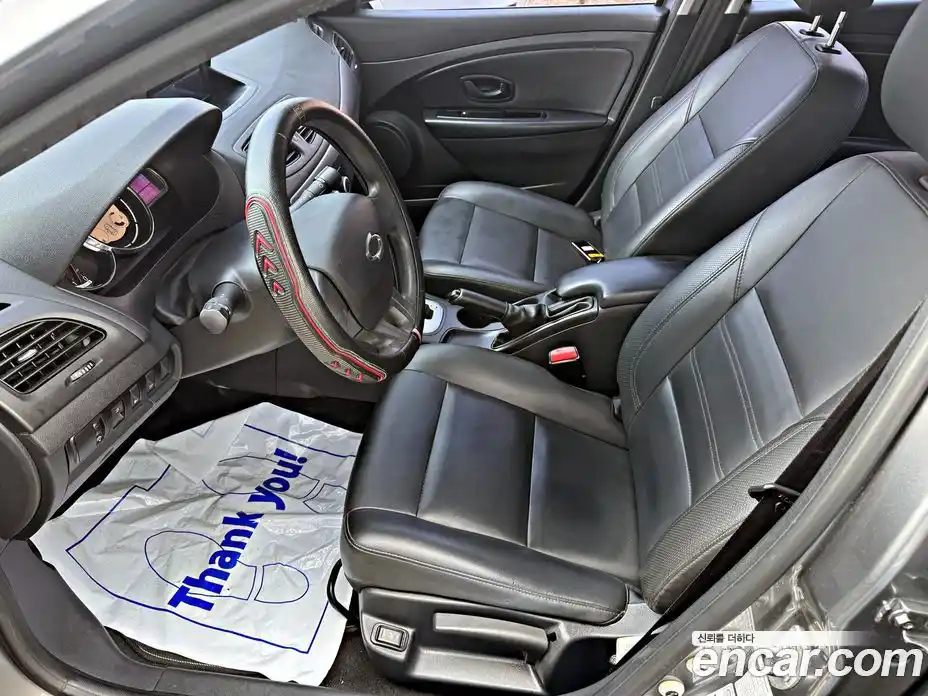 Renault SM3 2018 1.6 Автомат в Москве № 816235, фото 7