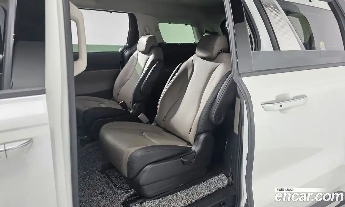 Kia Canival 2024 2.2 Автомат в Москве № 816836, фото 11