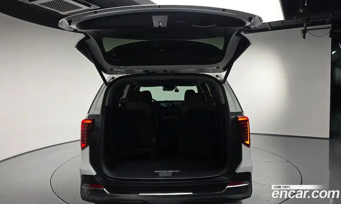 Kia Canival 2024 2.2 Автомат в Москве № 816836, фото 19